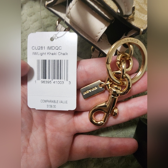 ✨️NWT✨️ Coach Winner's Choice Bag Charm - Picture 13 of 13